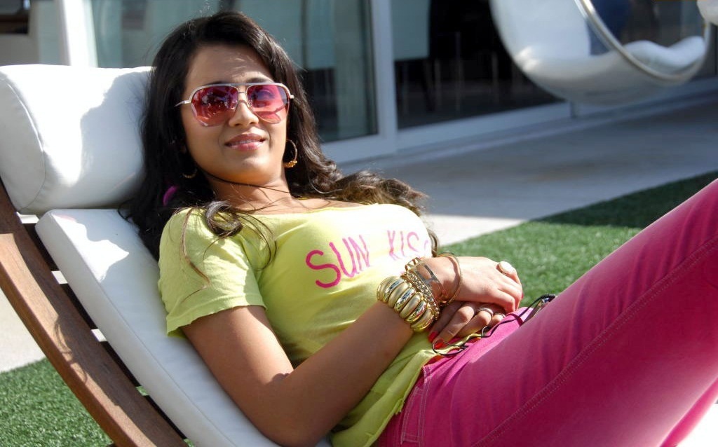 Trisha In Teen Maar Telugu Movie Latest Stills | Picture 36581